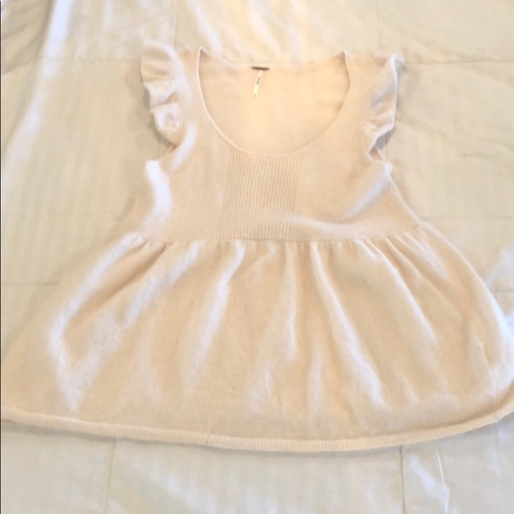 Free People Tops - Adorable Free People Super Soft Shirt